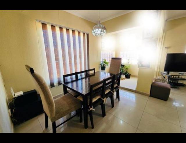 3 BEDROOM HOUSE FOR SALE IN LENASIA SOUTH